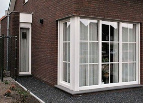 nieuwe beglazing in erker